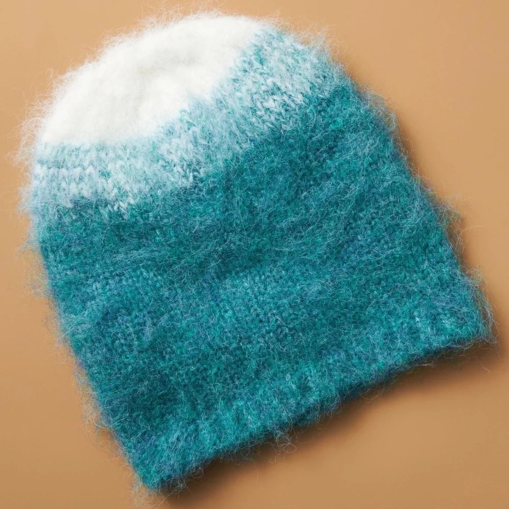 NWT Anthropologie Ombre Beanie Mint Green